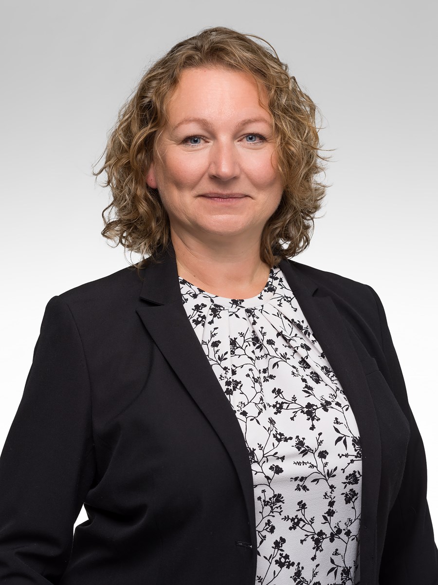 Linda-38-R