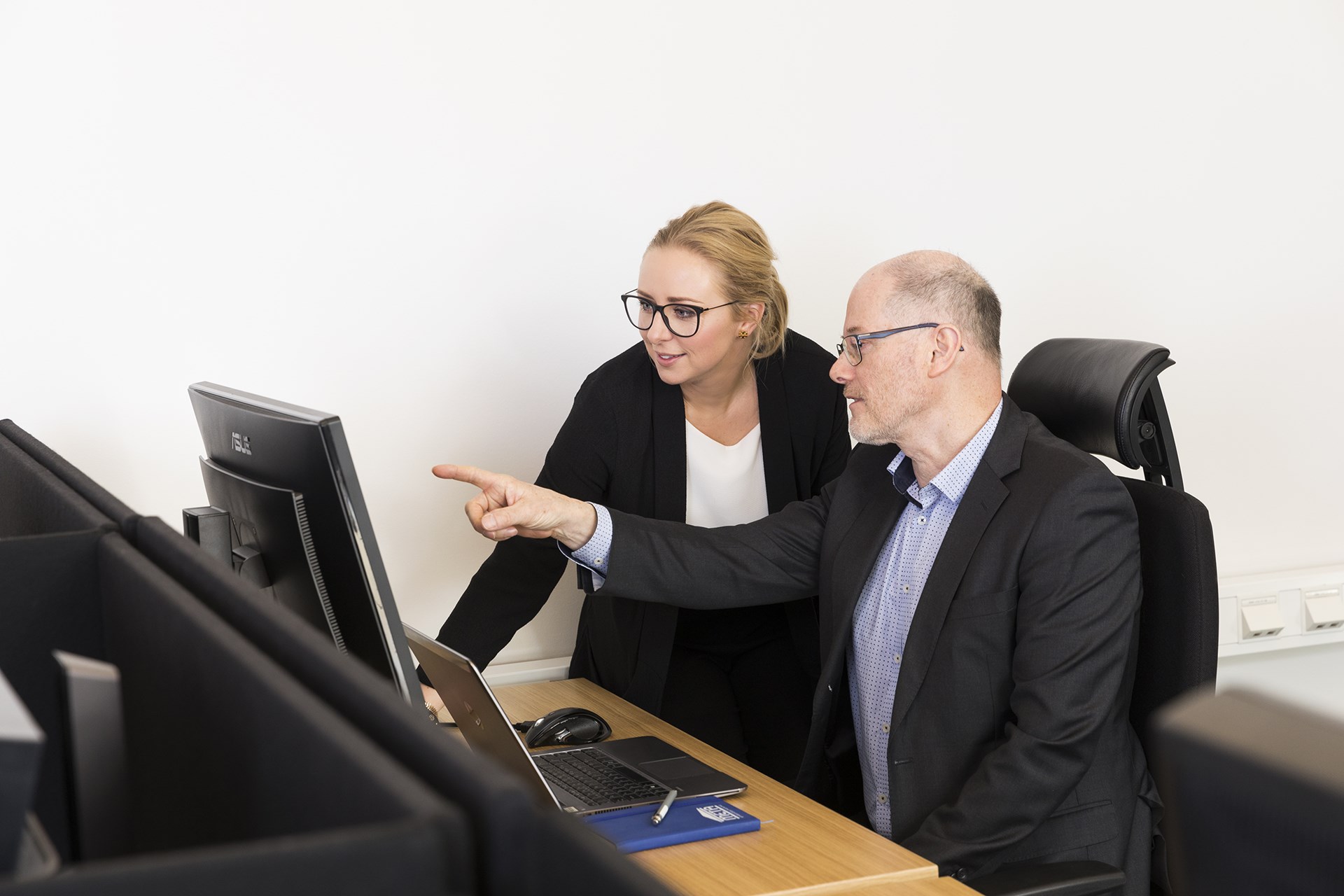 Action kontor Therese och Anders liten