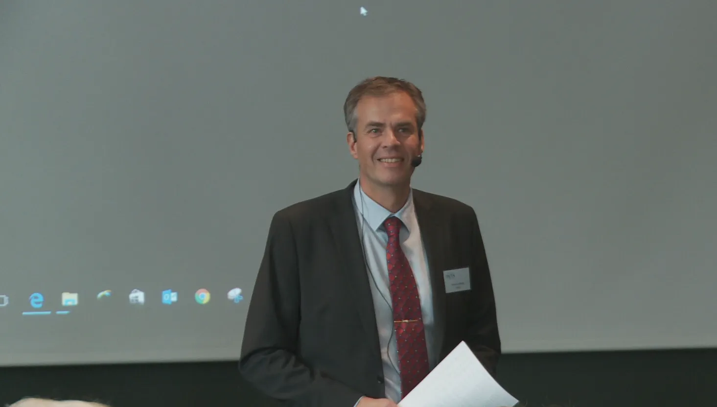 Rikard talar