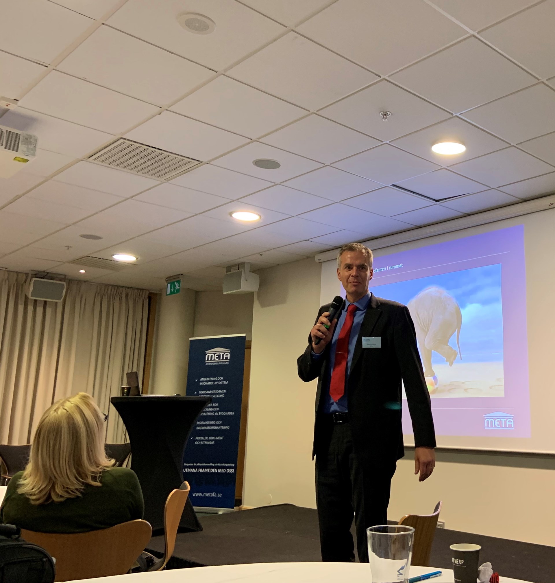 Rikard talar-19