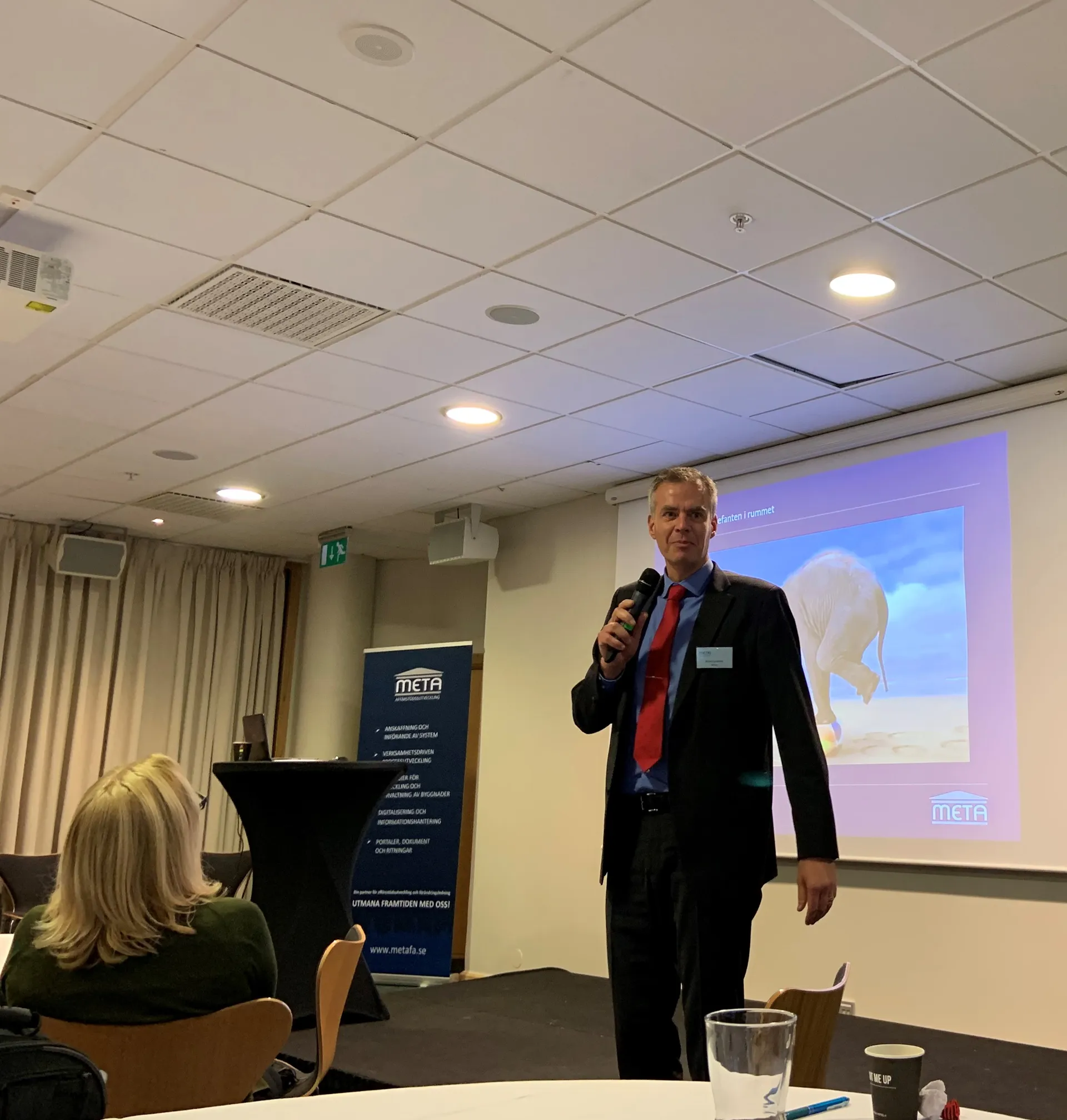 Rikard talar-19