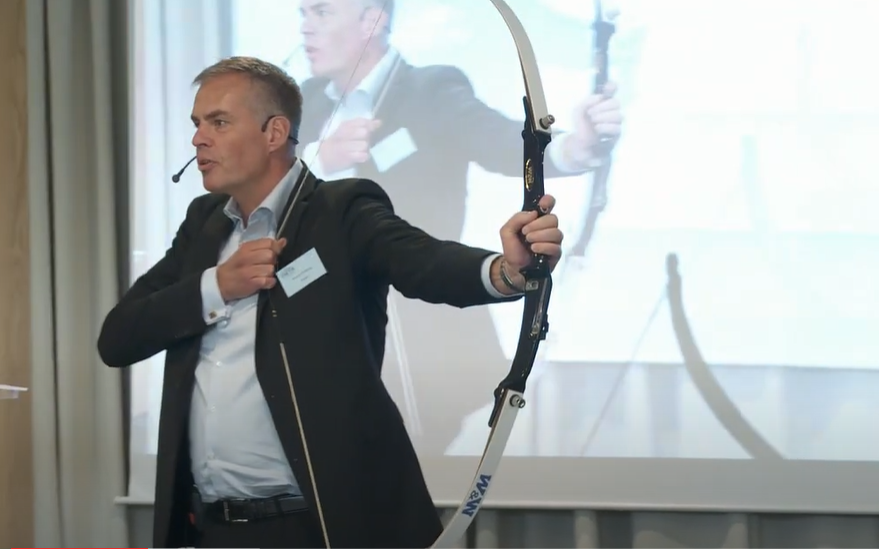Skärmklipp spänna bågen